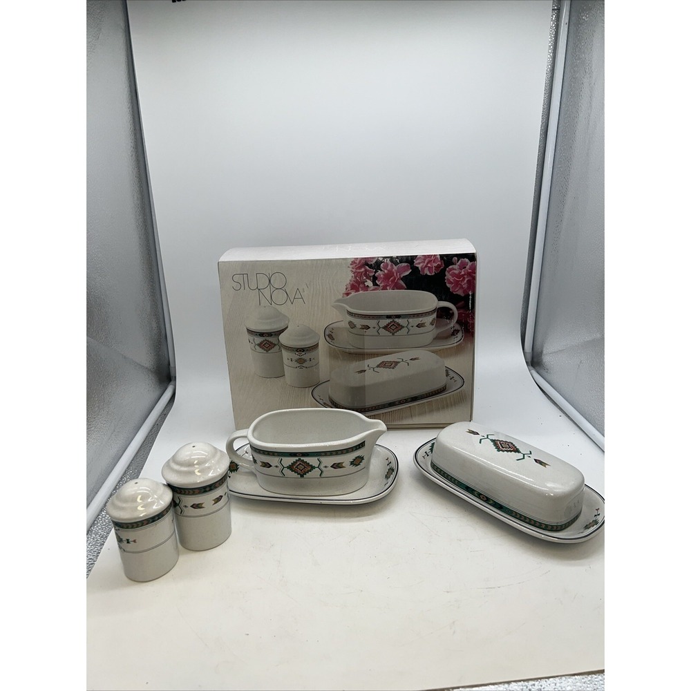 Studio Nova Adirondack Y2201 Gravy Boat Salt & Pepper Shakers Butter Dish